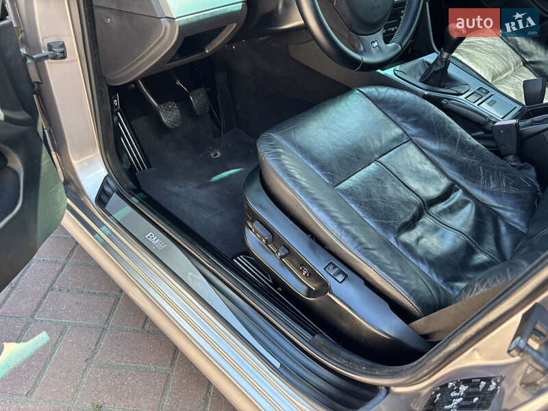 Седан BMW 5 Series 2001 в Знам'янці