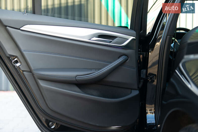 Седан BMW 5 Series 2020 в Мукачево