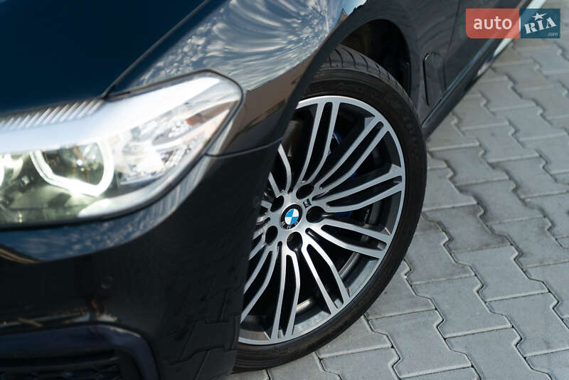 Седан BMW 5 Series 2020 в Мукачево