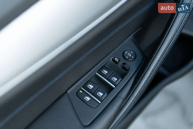 Седан BMW 5 Series 2020 в Мукачево