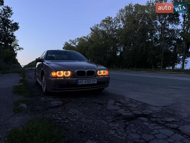 BMW 5 Series 2002
