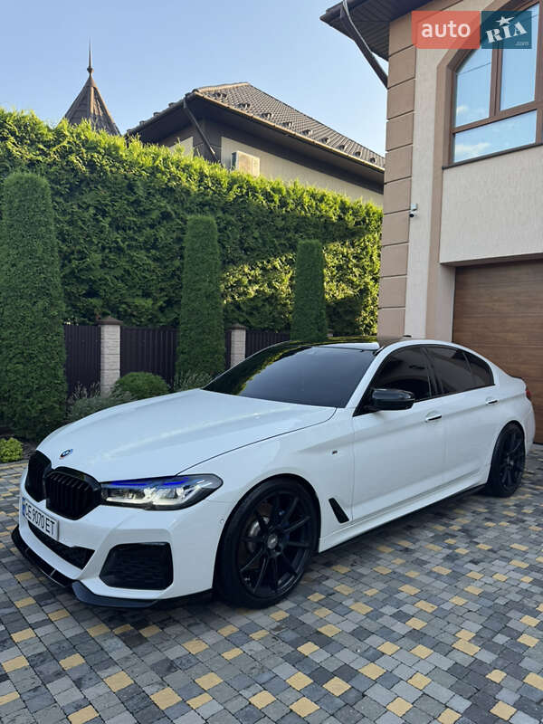 Седан BMW 5 Series 2017 в Черновцах