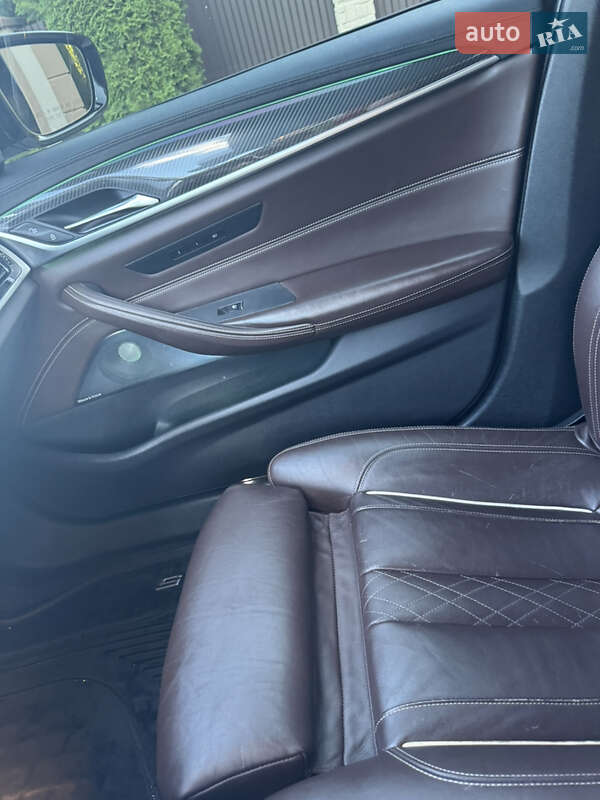 Седан BMW 5 Series 2017 в Черновцах