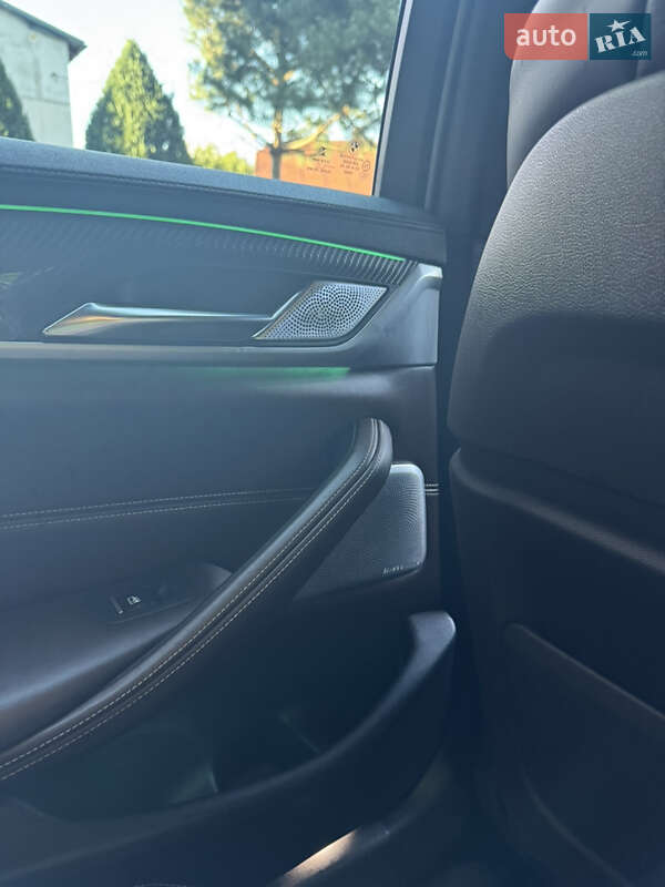 Седан BMW 5 Series 2017 в Черновцах