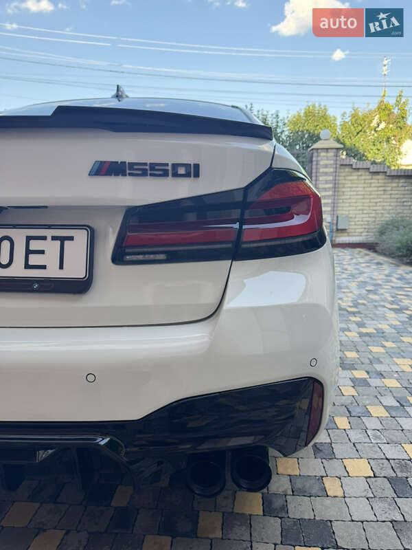 Седан BMW 5 Series 2017 в Черновцах