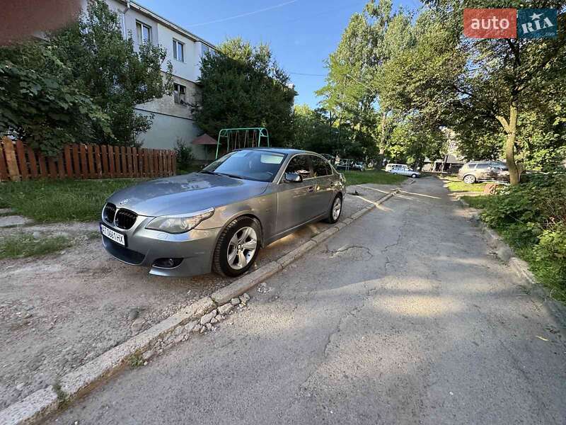 Седан BMW 5 Series 2008 в Калуше