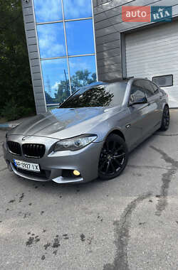 Седан BMW 5 Series 2010 в 