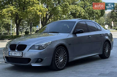 Седан BMW 5 Series 2004 в Славянске