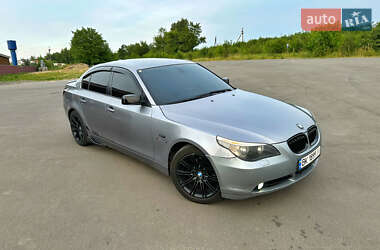 Седан BMW 5 Series 2004 в Деражне