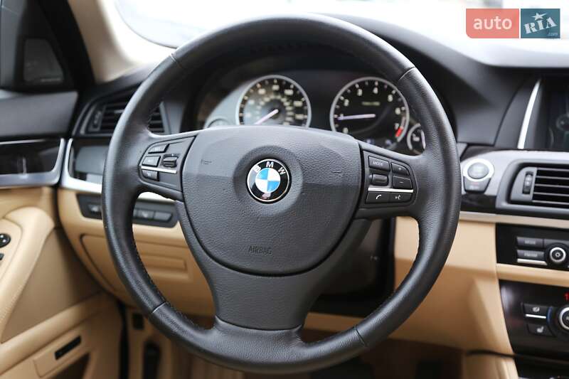 Седан BMW 5 Series 2014 в Киеве