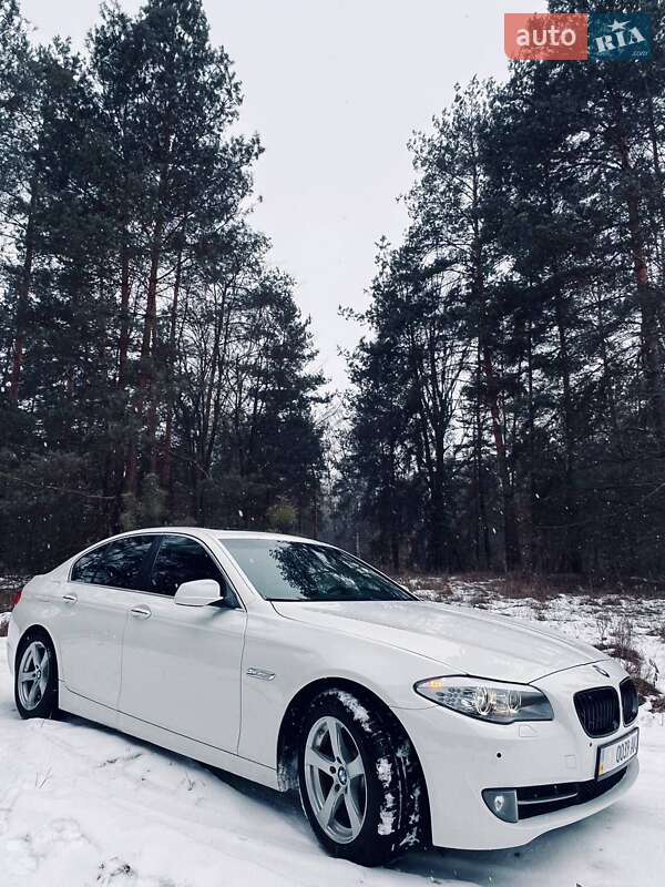 Седан BMW 5 Series 2012 в Киеве