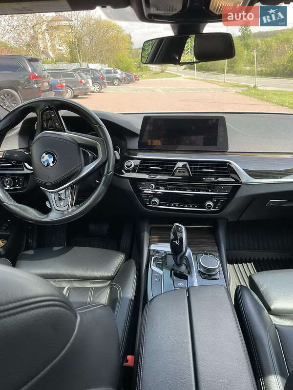 Седан BMW 5 Series 2018 в Трускавці