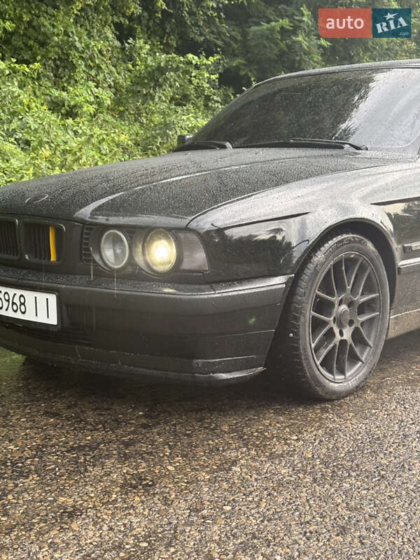 Седан BMW 5 Series 1994 в Коломиї