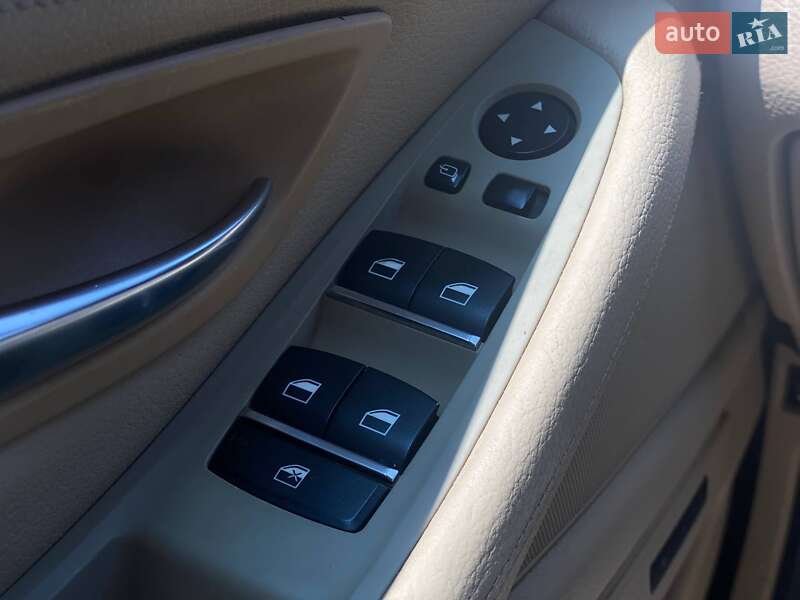 Седан BMW 5 Series 2010 в Киеве