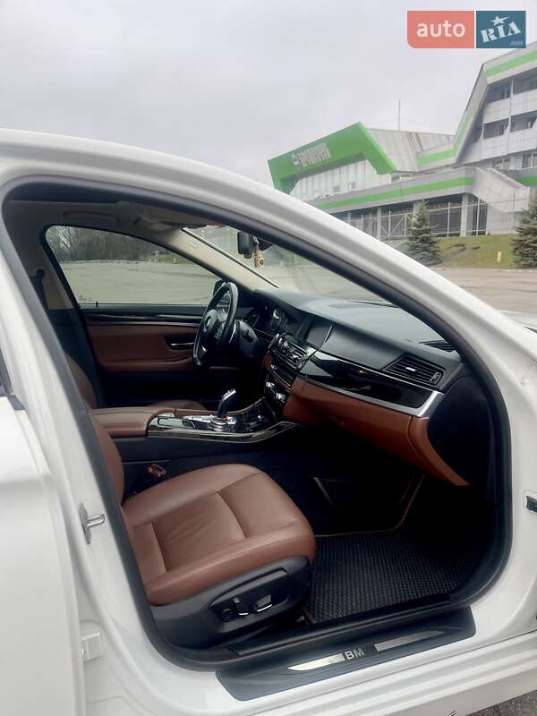 Седан BMW 5 Series 2015 в Кременчуге фото 12 Седан BMW 5 Series 2015 в Кременчуге