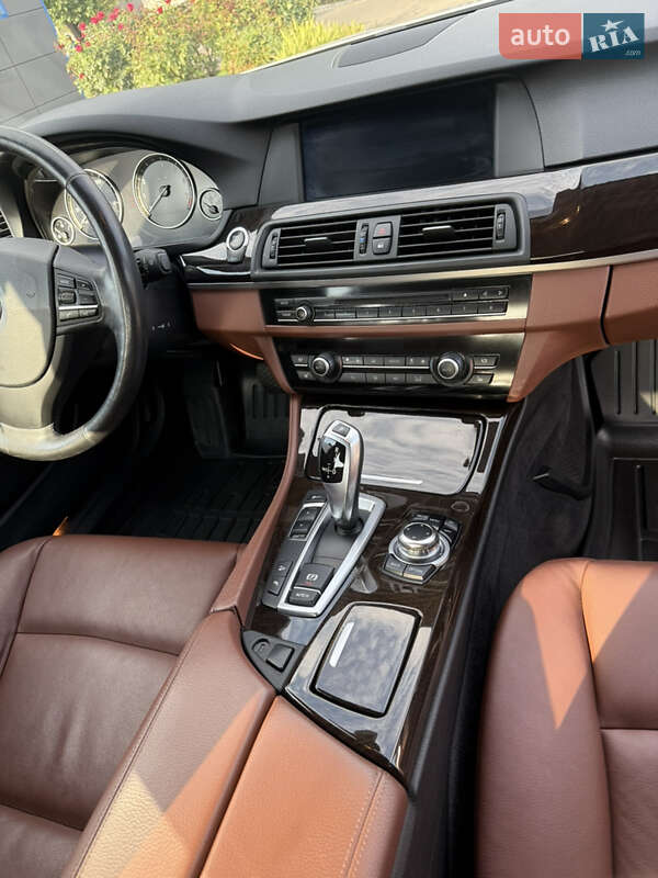 Седан BMW 5 Series 2013 в Кривому Розі