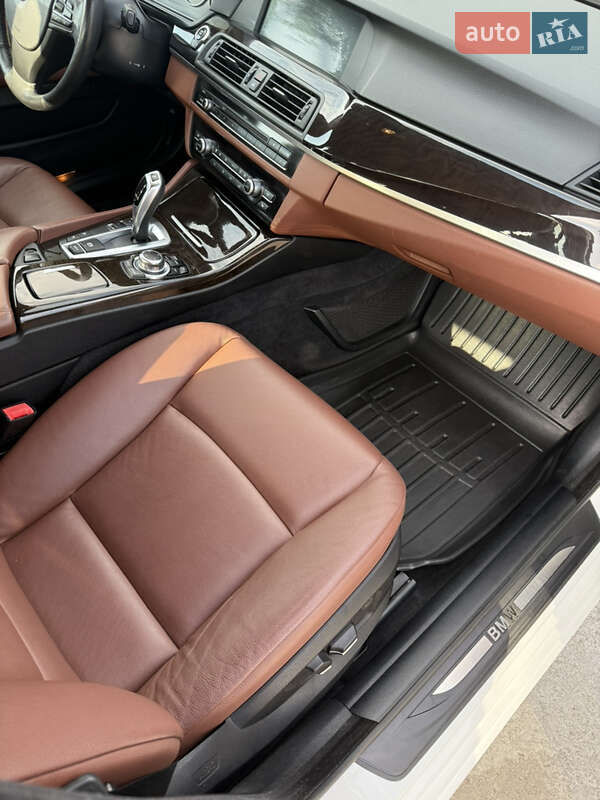 Седан BMW 5 Series 2013 в Кривому Розі