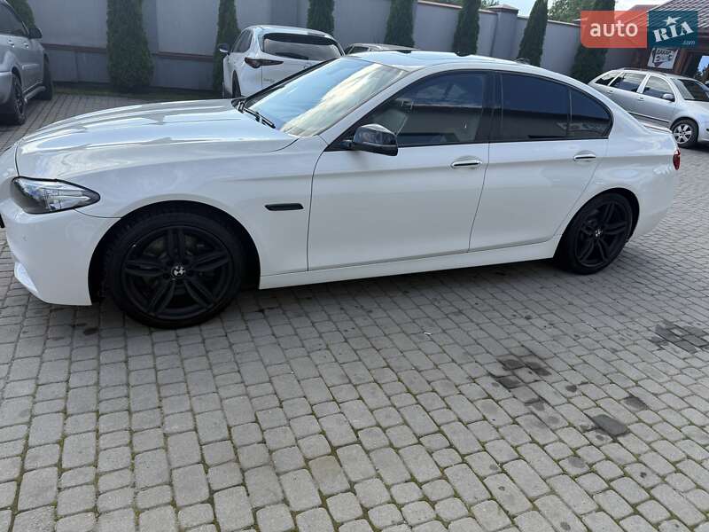 Седан BMW 5 Series 2014 в Львове