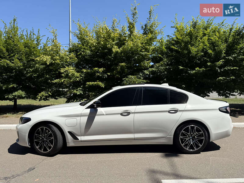 Седан BMW 5 Series 2018 в Киеве