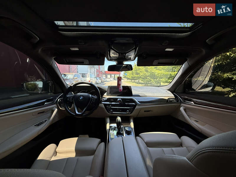 Седан BMW 5 Series 2018 в Киеве