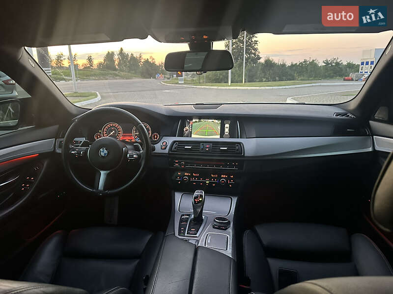 Седан BMW 5 Series 2016 в Львові