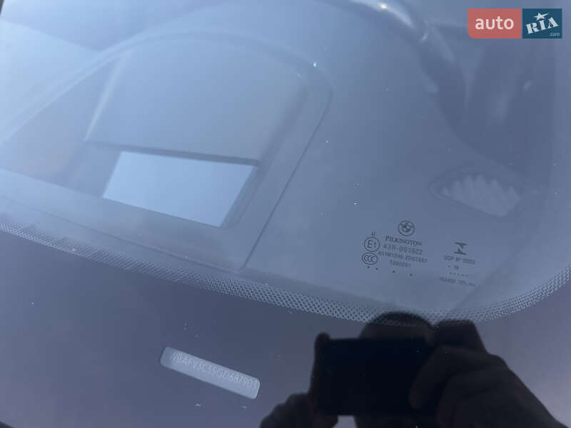 Седан BMW 5 Series 2016 в Львові