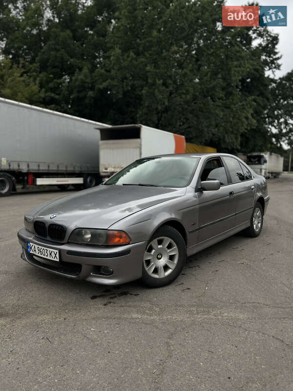 BMW 5 Series 1998