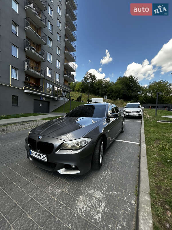 Седан BMW 5 Series 2013 в Львові