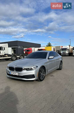 Седан BMW 5 Series 2019 в Вишневому