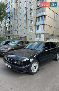 Седан BMW 5 Series 1991 в Києві