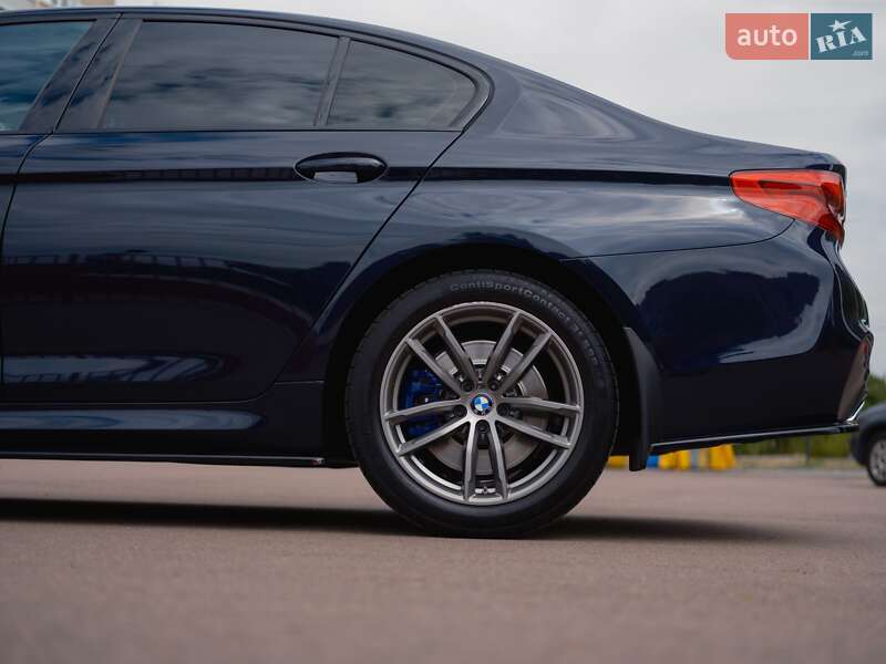 Седан BMW 5 Series 2018 в Днепре