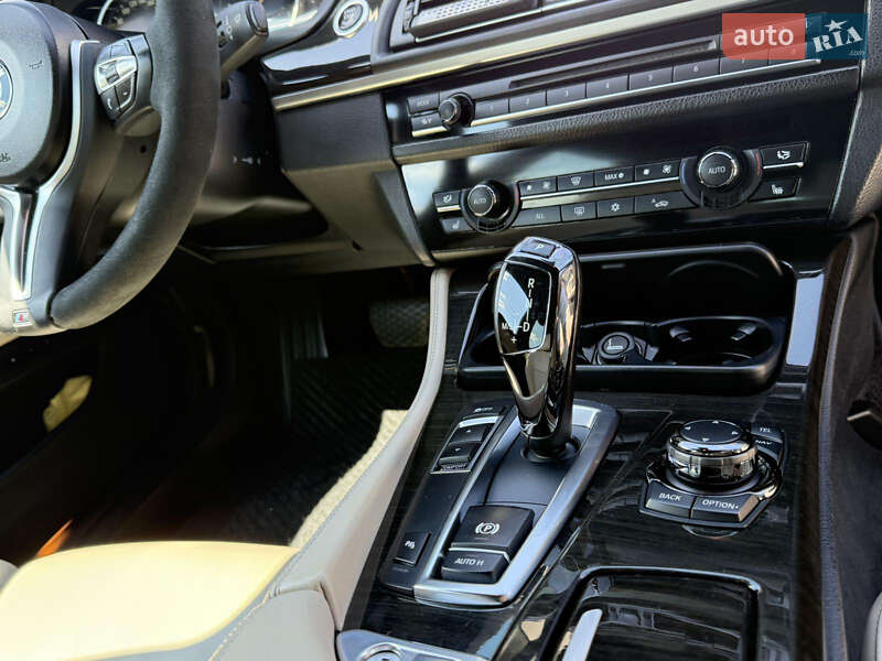 Універсал BMW 5 Series 2010 в Луцьку