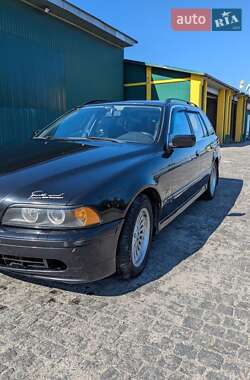 Універсал BMW 5 Series 2002 в  фото 8 Універсал BMW 5 Series 2002 в