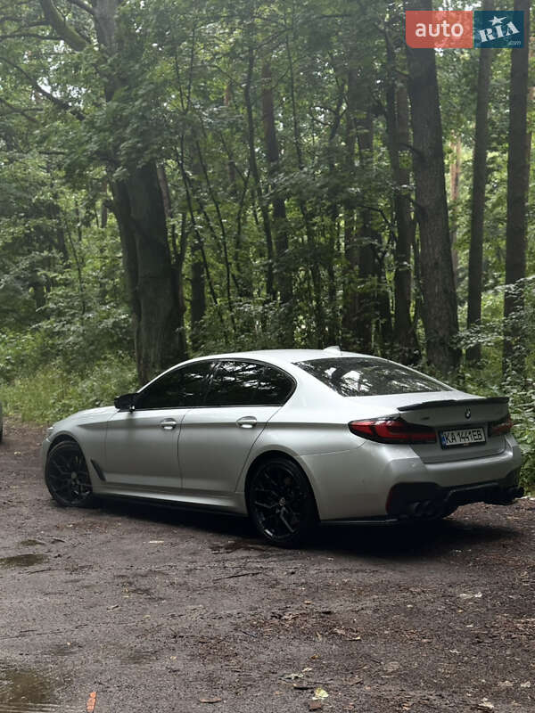Седан BMW 5 Series 2019 в Киеве