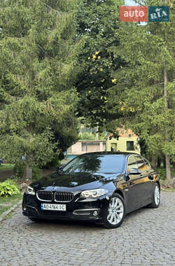 Седан BMW 5 Series 2015 в Мукачево