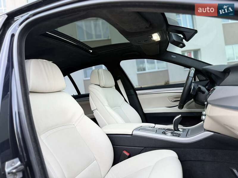 Седан BMW 5 Series 2015 в Ровно