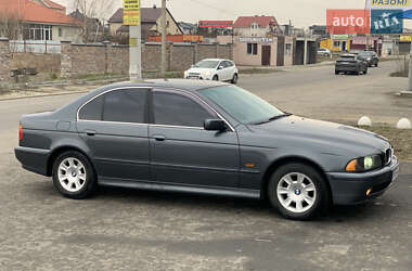 Седан BMW 5 Series 2001 в Киеве