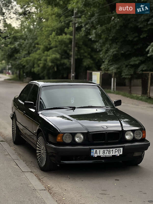 Седан BMW 5 Series 1994 в Фастові