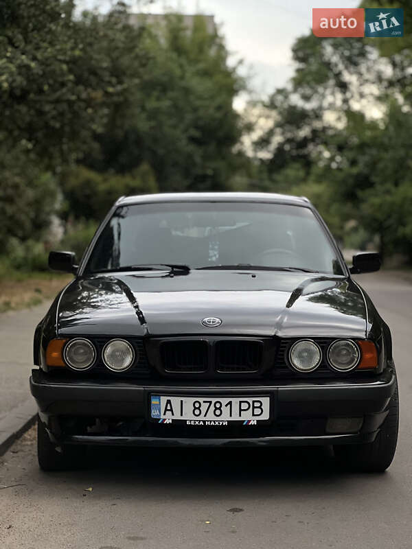 Седан BMW 5 Series 1994 в Фастові