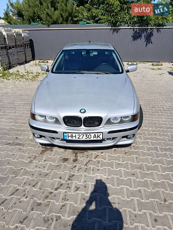 BMW 5 Series 1999