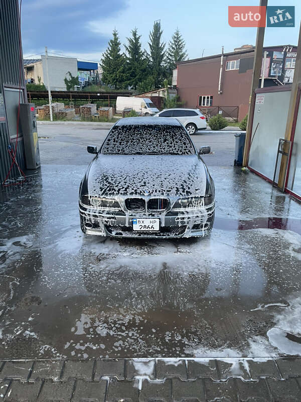 Седан BMW 5 Series 1999 в Хмельницком