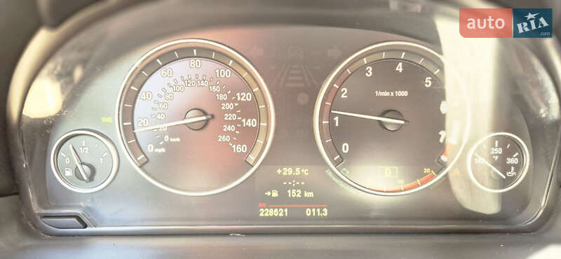 Седан BMW 5 Series 2011 в Дубні