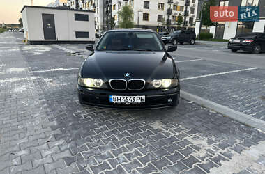 Седан BMW 5 Series 2001 в Ирпене