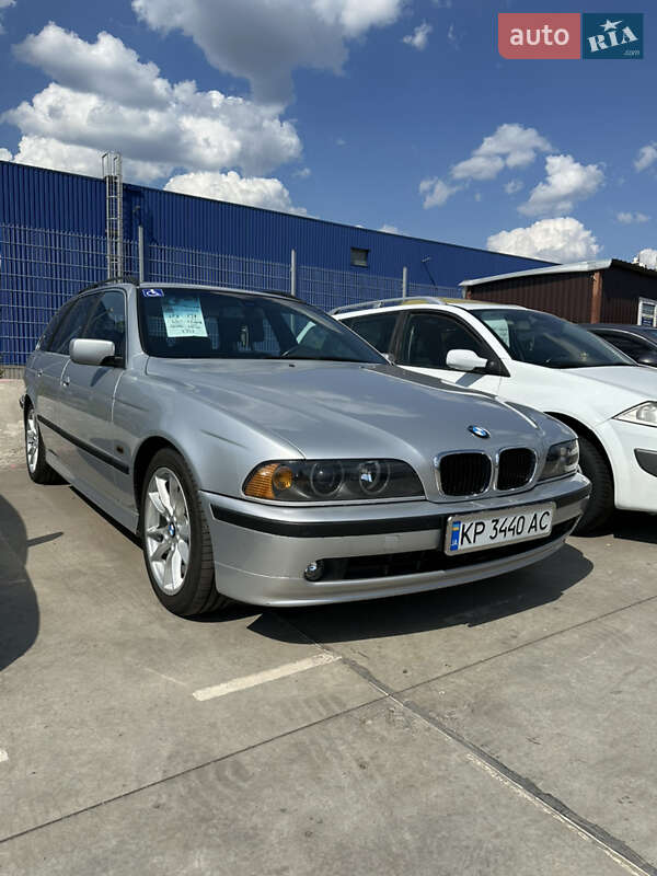 BMW 5 Series 2001