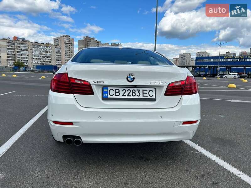 Седан BMW 5 Series 2016 в Львове