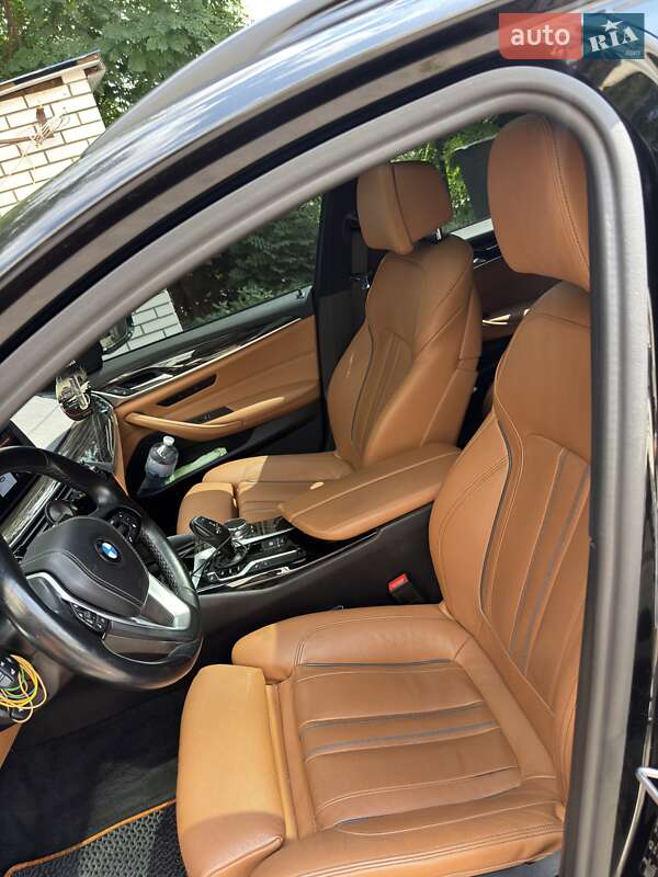 Универсал BMW 5 Series 2017 в Хмельницком