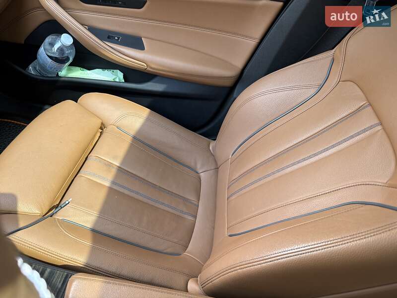 Универсал BMW 5 Series 2017 в Хмельницком