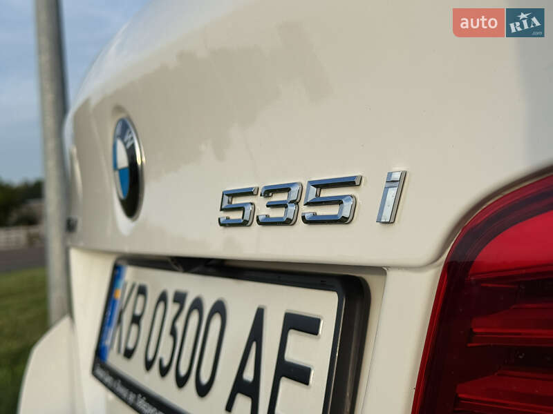 Седан BMW 5 Series 2015 в Виннице