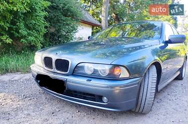 Седан BMW 5 Series 2002 в Черновцах