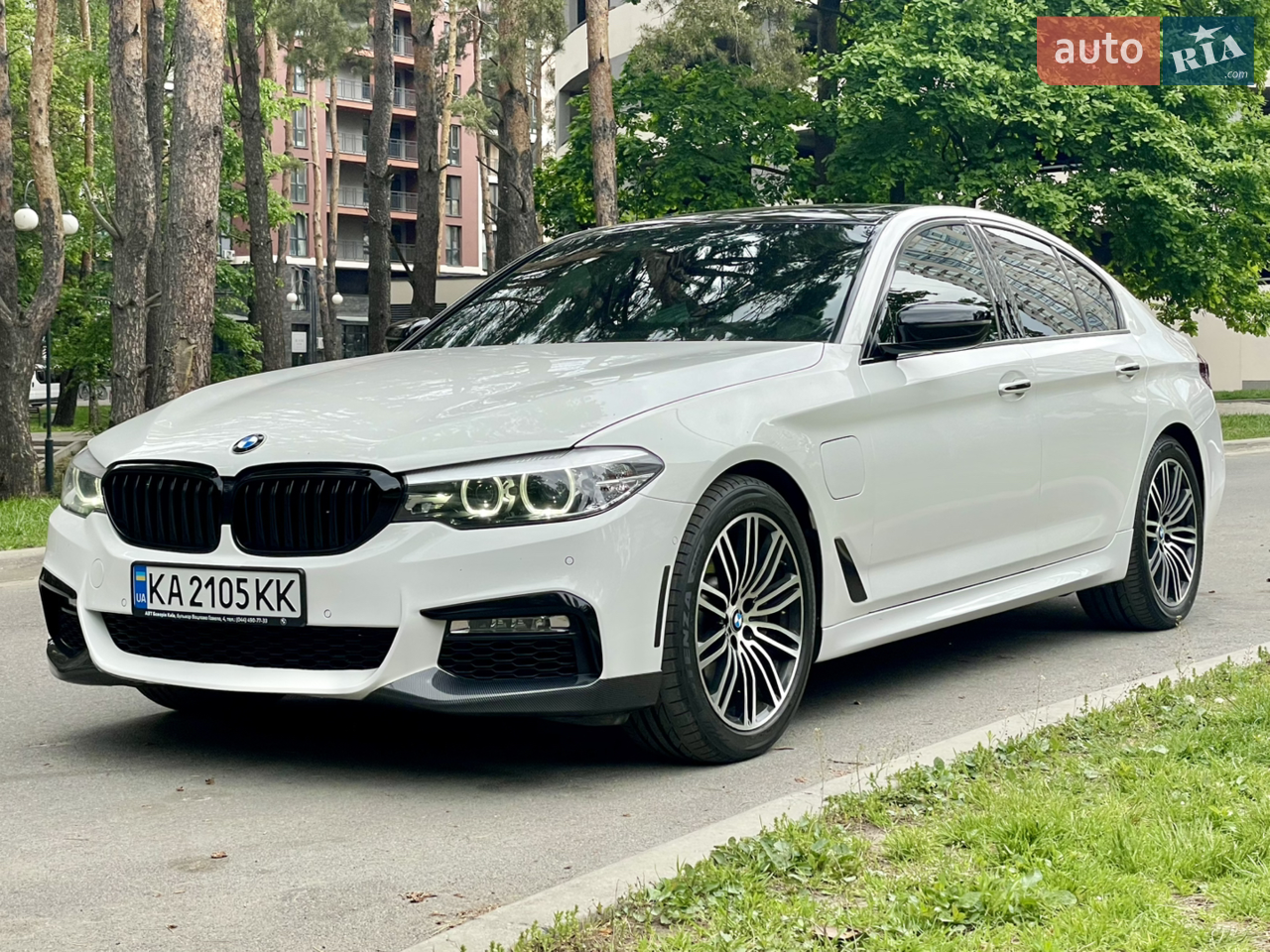 2017 BMW 5er - мініатюра 14